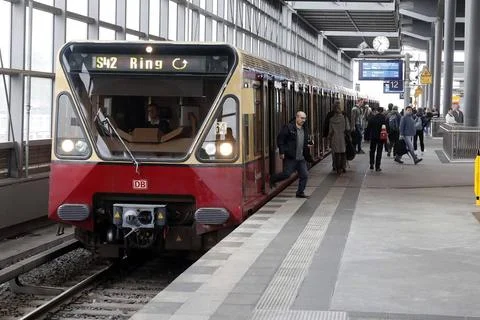 PK der S-Bahn Berlin zum Qualitätsprogramm Ringbahn PLUS Berlin in Berlin.. Stock Photos