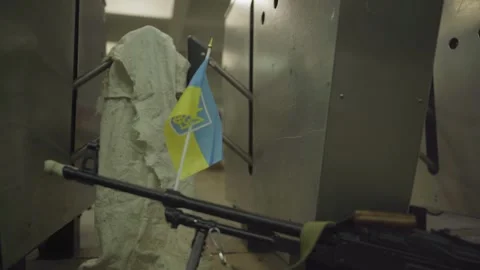 PKM Machine Gun at Kharkiv Metro Turnstiles: Subway Defense Stockbeeldmateriaal 333382111