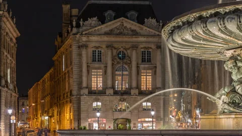 Place de la Bourse and the fountains at night timelapse in Bordeaux, France. Stock Footage 306150469
