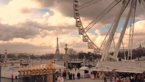 Place de la Concorde ferris wheel with Eiffel Tower - 6x timelapse - 2 versions Stock Footage 81003698