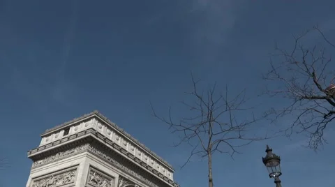Place de l'Étoile Arc de Triomphe Paris monument  - tilt down Stock Footage 48136037
