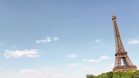 Place du Trocadero with Eiffel Tower view in Paris Видео 344695073