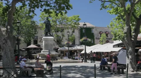 Place Saint-Louis Video stock 64683480