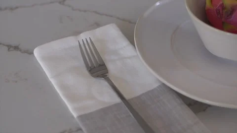 Place Setting Fork Plate Napkin  Видео 93558522