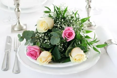 Place Setting With Roses Foto stock
