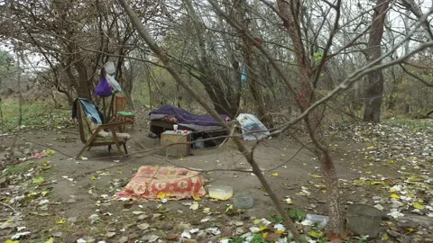 Place of spending the night and settling people with no fixed abode, homeless an Vídeos de archivo 264097316