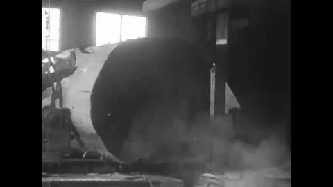 Placer mines in California, load mining in Nevada and petroleum production, Vidéo 84725948