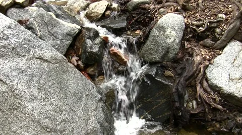 Placerita waterfalls ease-in small fall Video stock 47993231
