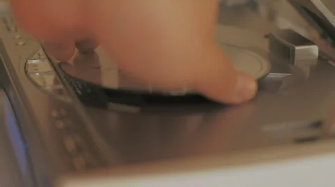 Placing CD in Player Vídeos de archivo 738617