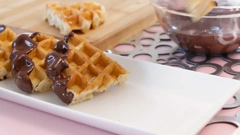 Placing Chocolate Waffles on A Plate Видео 87656912