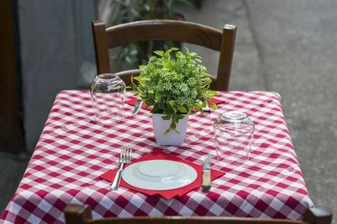 Plain dining table, table, chair, tablecloth, chequered, food, empty, nobody, Stock Photos