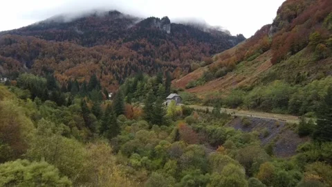 Plan drone 1 - Pyrénées Stock Footage 284101851