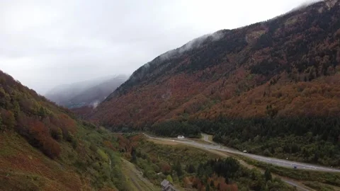 Plan drone 2 - Pyrénées Stock Footage 284101845