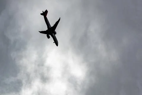 The plane is falling. Plane crash, uncontrolled aircraft in a tailspin Foto stock