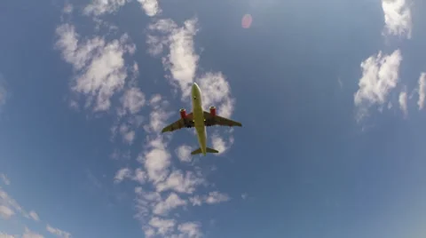 Plane on Final approach to land Stock Footage 38093924