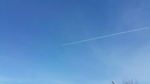 Plane flies Stock Footage 106368737