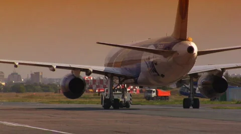 Plane Fly 動画素材 843170