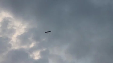 Plane fly in the sky 스톡 동영상 51069767