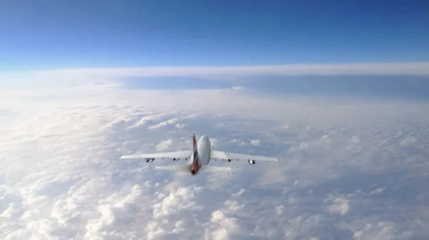 Plane flyby Stockbeeldmateriaal 36054039