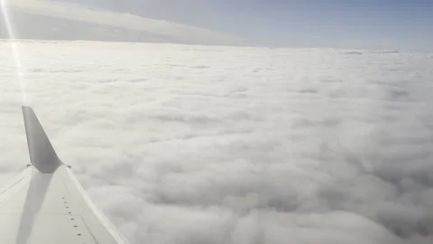 Plane Flying Above The Clouds 2 Video stock 240216054