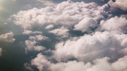 Plane flying over Alps Stockbeeldmateriaal 112251241