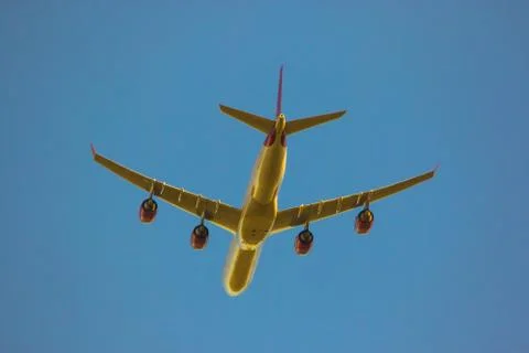 Plane flying Stock Photos