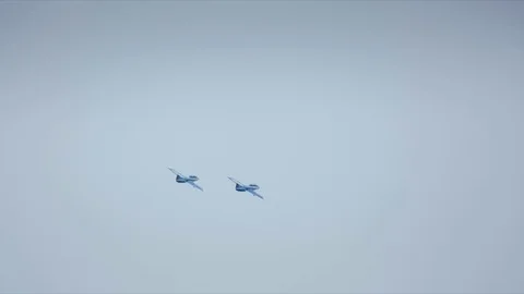 Plane flying in the sky Video stock 94066133