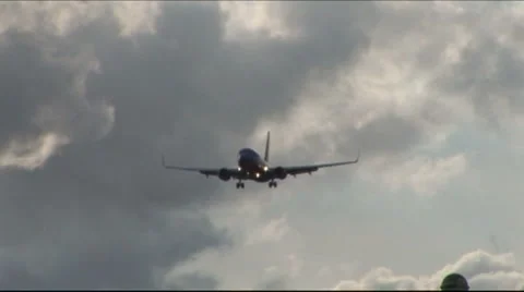 Plane landing 4 Stock-Footage 887406