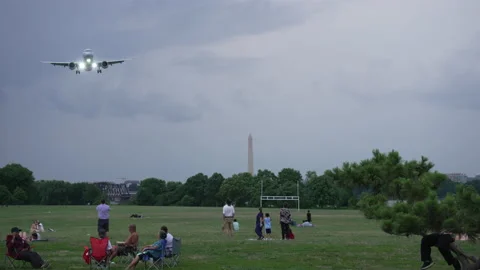 Plane Landing at DCA Washington DC Evening 8K 01 스톡 동영상 201171866