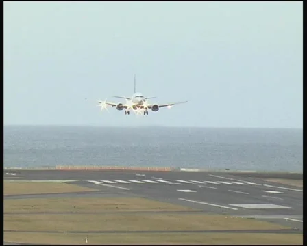 Plane landing Stock Footage 140278