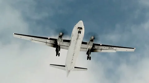 Plane landing Vídeo Stock 10878665