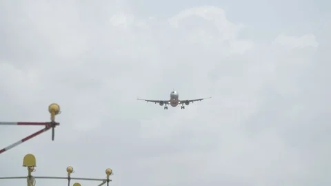 Plane Landing Stock Footage 81311377
