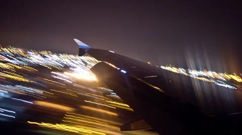 Plane Landing Wing-View 2 Stockbeeldmateriaal 46633886