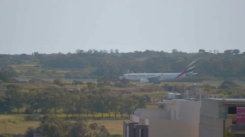 A plane preparing for a take off Stock Footage 65316051