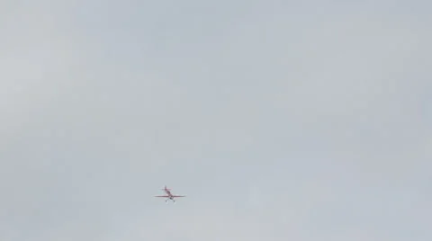 Plane rushes up Stock Footage 40272126