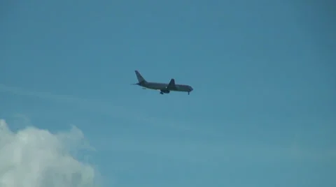 Plane in the sky Stock-Footage 29659241