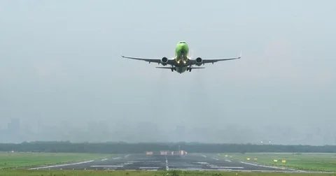 Plane Take Off Slow Motion 4K Video stock 77508235