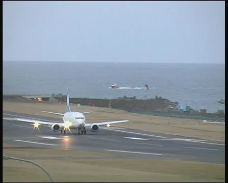 Plane on takeoff 스톡 동영상 140047