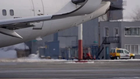 The plane before takeoff Stock-Footage 102088688