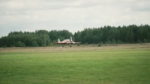 The plane takes off Stock-Footage 147716635