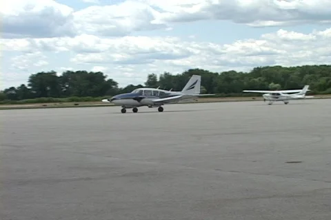 Plane Taxi 库存影片 484879