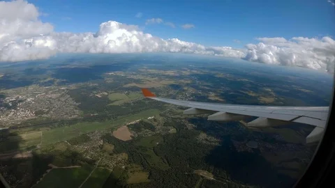 The plane turns over the city Stock Footage 96514942