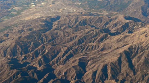 Plane view of the mountains between Arizona and Nevada Vídeos de archivo 64203754