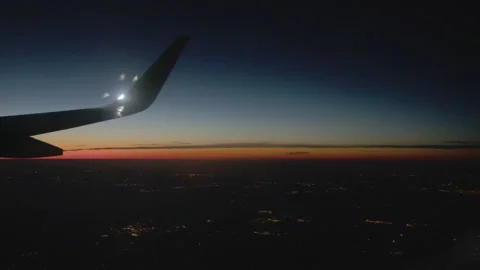 Plane wing during sunset Vídeos de archivo 167599236
