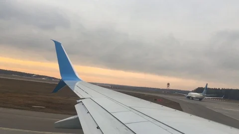 Plane wing turn around IMG 6446 Stock Footage 108083529