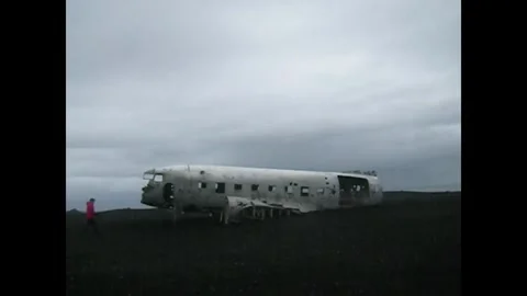 Plane Wreak in Iceland Video stock 327955645