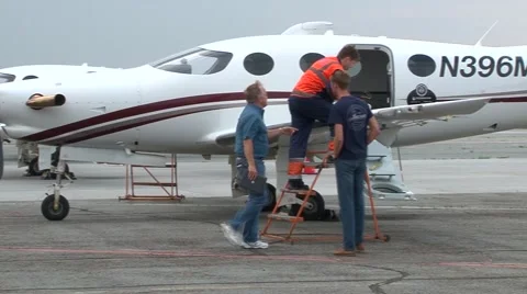 Planes at the airport Video stock 68101246