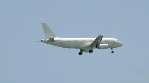 The plane's coming in for a landing Stock Footage 246528785