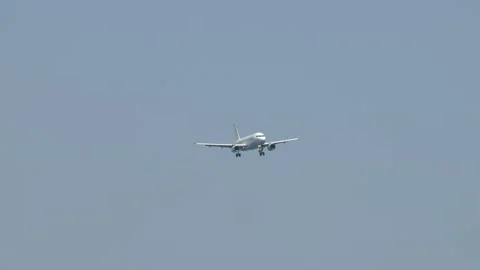 The plane's coming in for a landing Видео 246529135