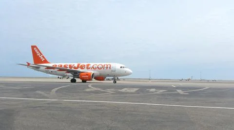 Planes preparing for take off in the Nice Cote d'Airport Fotos Stock